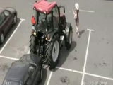 Traktort az asszonynak !!!!