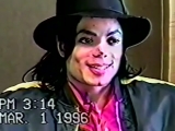 Michael Jacksont videón szembesítették a...
