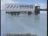 Kamion a jégen