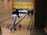 Timi bowling
