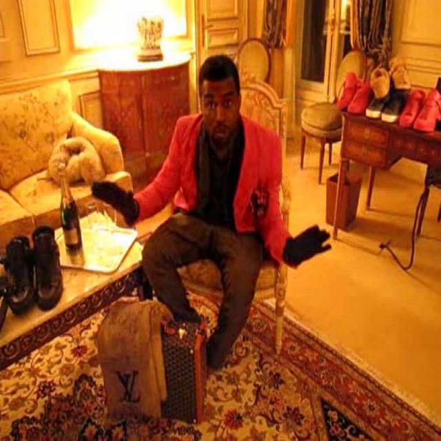 Kanye West és a női Louis Vuitton cipői