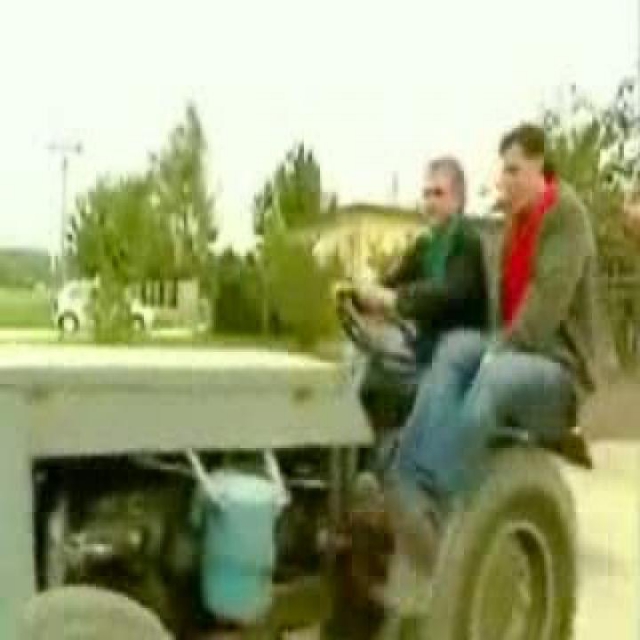 Veszélyes üzem a traktor