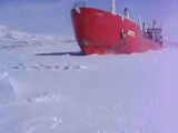 Jégtörő hajó közelről