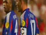 Zidane szabadrúgásgólja a 2004-es Eb-n