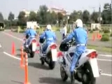 Japán motoros rendőrök bemutatója