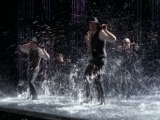 Glee - Singin' In The Rain / Umbrella - Mash Up