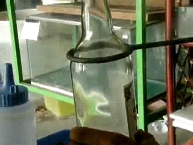 Piás üvegből pohár