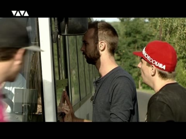 Fluor Tomi trágyával molesztálja a Volánt