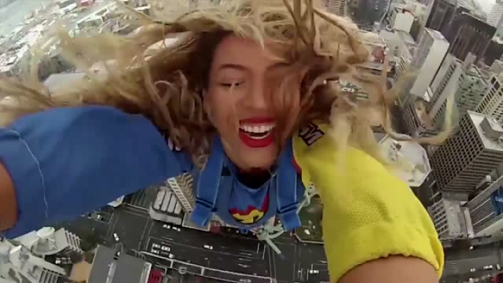 Beyoncé SkyJump