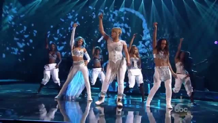 Az AMA-n újra összeállt a TLC (AMA 2013)