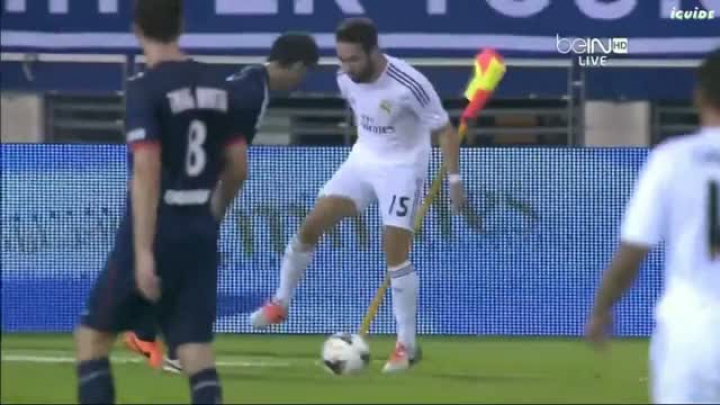 Real Madrid's Daniel Carvajal gets tackled by the corner flag v PSG