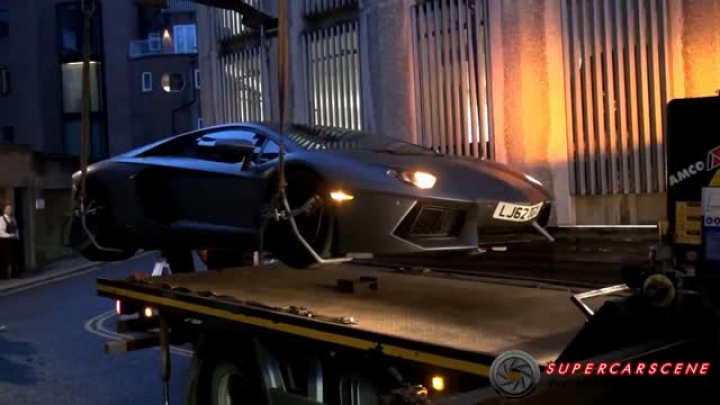 Rossz helyen áll az Aventador? Már viszik is.
