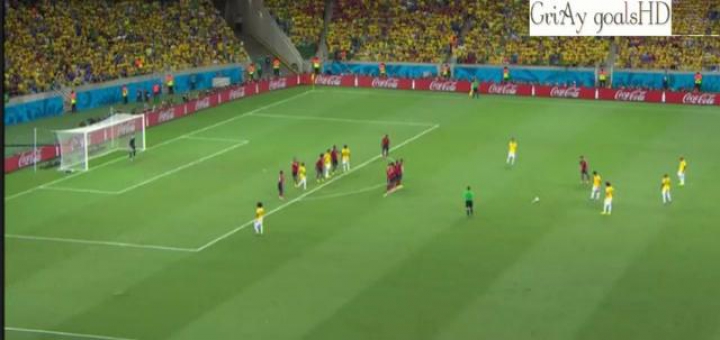 David Luiz Amazing Free Kick Goal vs Colombia ~ Brazil vs Colombia 2-0