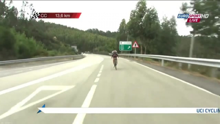 Cataldo mozdulatlan maradt a bukás után