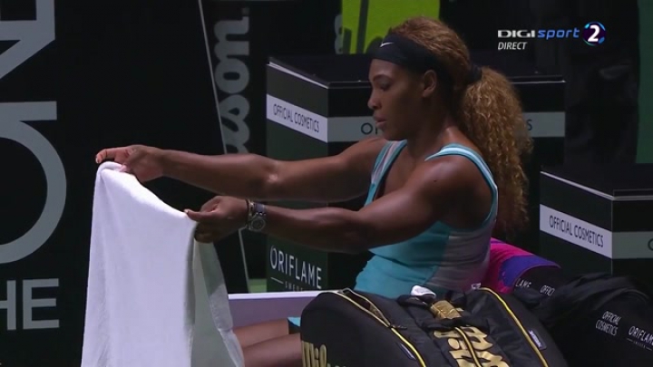 Serena Williams szétverte az ütőjét