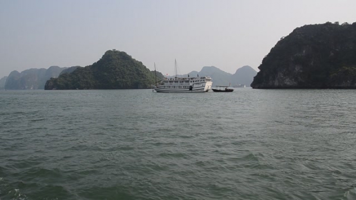 Vietnam: Ha Long obol