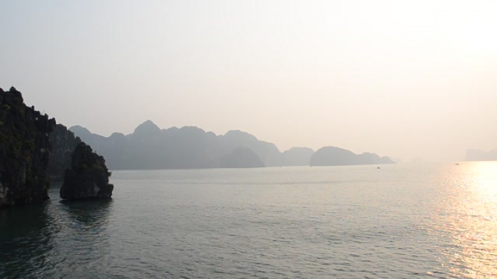 Vietnam: Ha Long obol