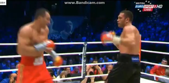 Klicsko brutális ütése