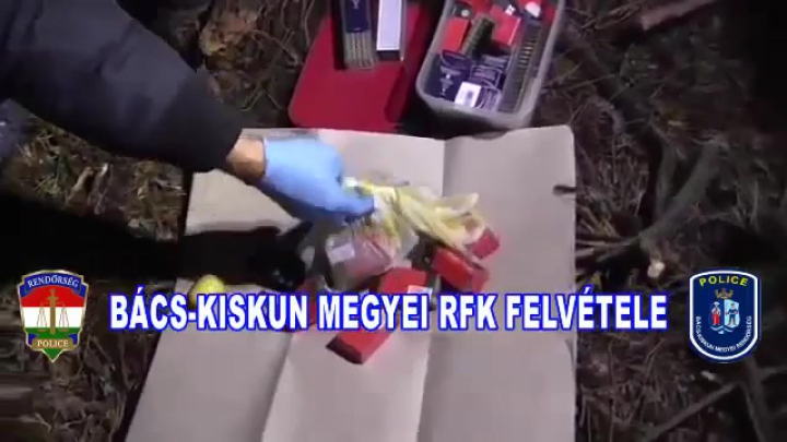 Elásták