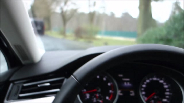 Itt a Passat nem tudja, amit a Mondeo. Vagy igen?