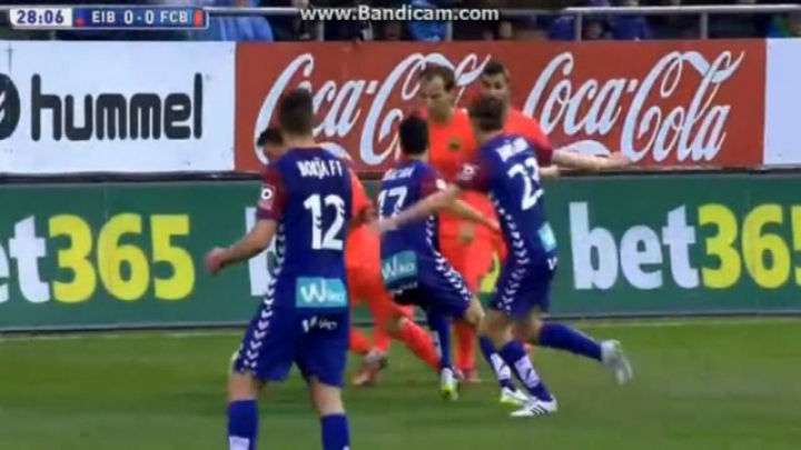 Messi szólója lassítva
