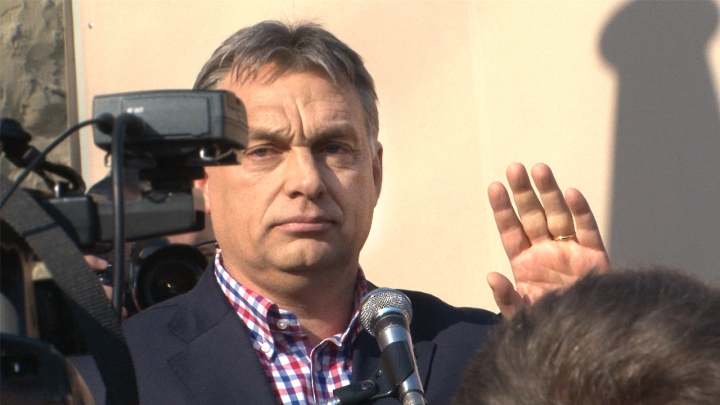 Orbánt lehazugozták, erre nevetve visszaszólt
