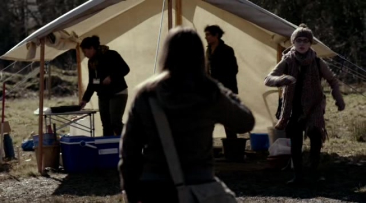 Wolfblood 2.évad 3.rész / S02E03 / Csontok A Múltból