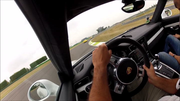 Porsche 911 GT3 gerillavideó