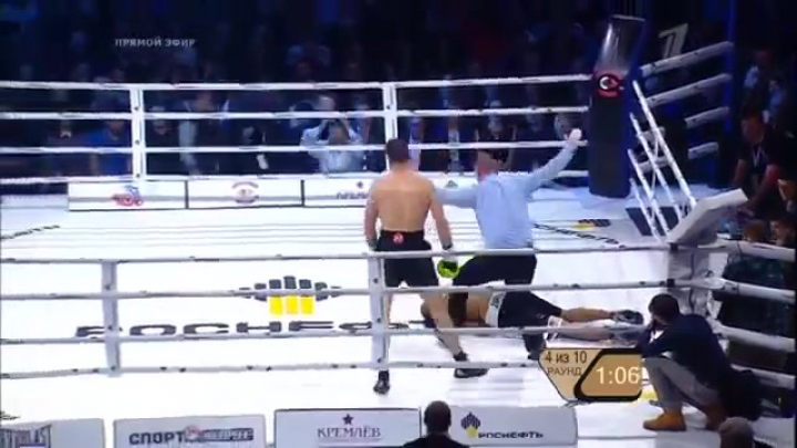 Roy Jones lost the fight Enzo Maccarinelli