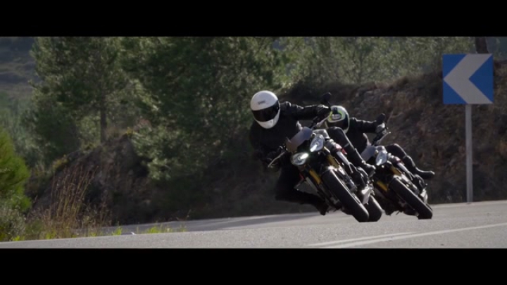 Itt az új Speed Triple R
