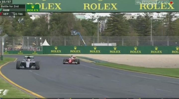 Sebastian Vettel lecsúszott a második helyről