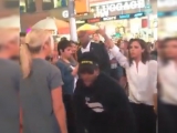 Így nyomja Victoria Beckham a Times Square-en