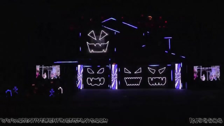 Fantasztikus halloweeni fényshow