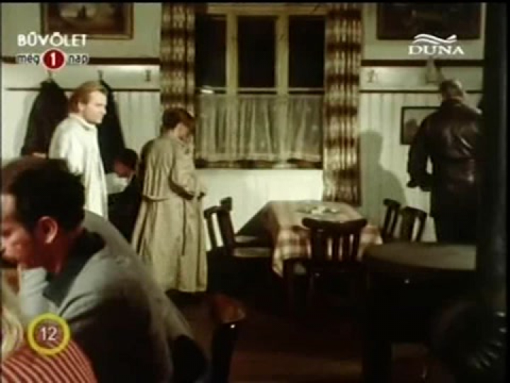 Derrick-Derrick csapdában 1982