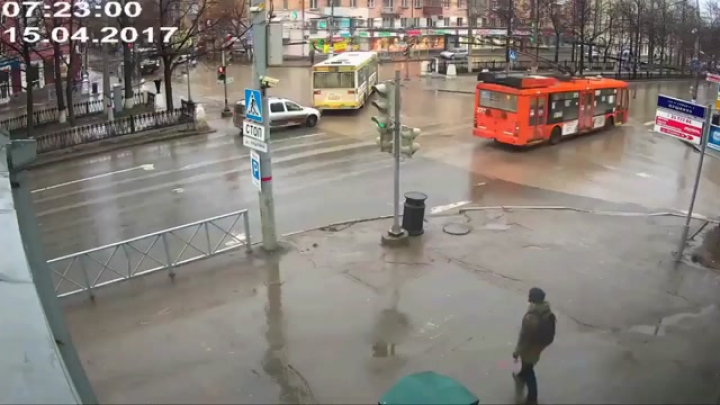 Őrült orosz a forgalomban