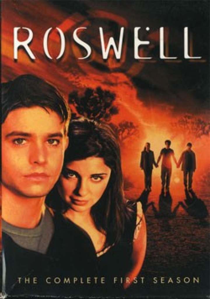 Roswell so1e20 Max to the Max
