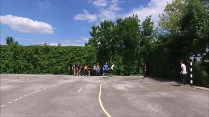 PISZTRÁNG KEMPING VELENCEI-TÓ PARTJÁN