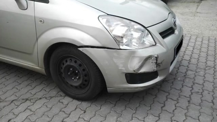 Lökhárító javítás - műanyag hegesztés Mű-Hege Kft: Toyota Corolla Verso lökhárító