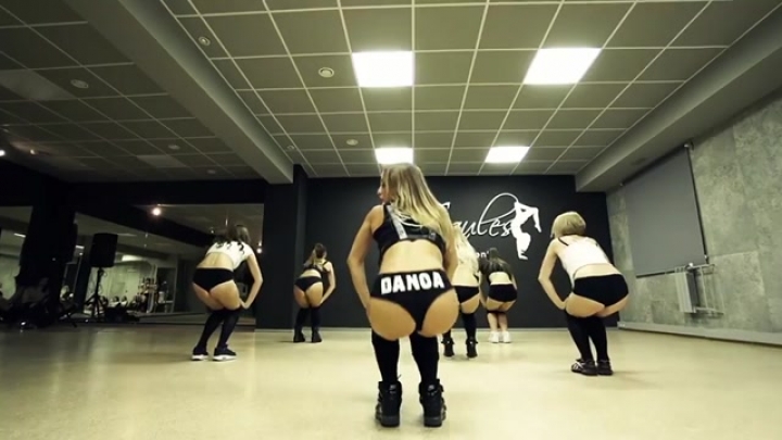 GET REAL NASTY  twerkography by Fraules