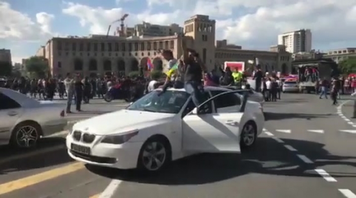 Tüntetés Örményországban