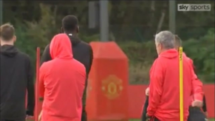Pogba and Mourinho tense exchange at Manchester United training 26/09/2018
