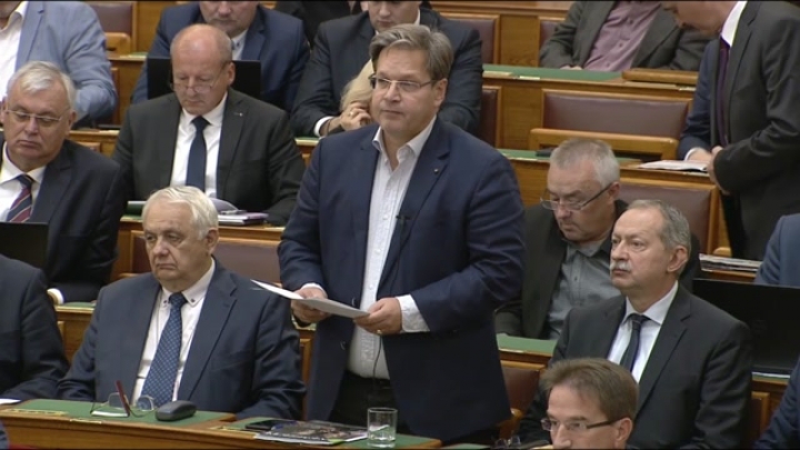 Vejkey a Brüsszel-Strasbourg-Soros triumvirátusról
