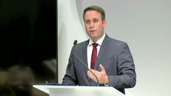 Dömötör Csaba tájékoztatója a nemzeti konzultációról