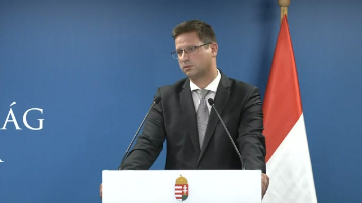 Gulyás: Szeptember 1-jétől lezárjuk a határokat