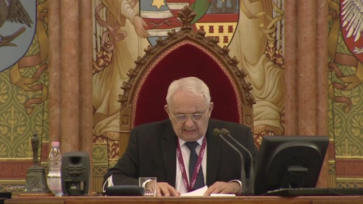 Megszavazta az Országgyűlés Jakab Péter rekord nagyságú büntetését