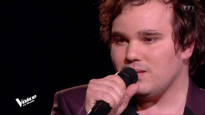 tv10fin  Jim Bauer et Calogero chantent Les feux dartifice