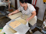 Kina, Jiangshui: tofu keszito uzem