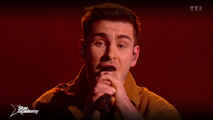 SA11P11 JULIEN LA QUETE