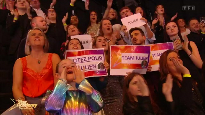 SA11P12  OUVERTURE JE NE SUIS PAS UN HERO