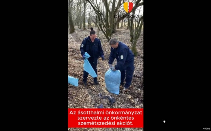 Önkéntesek szedték a szemetet az ásotthalmi erdőben.